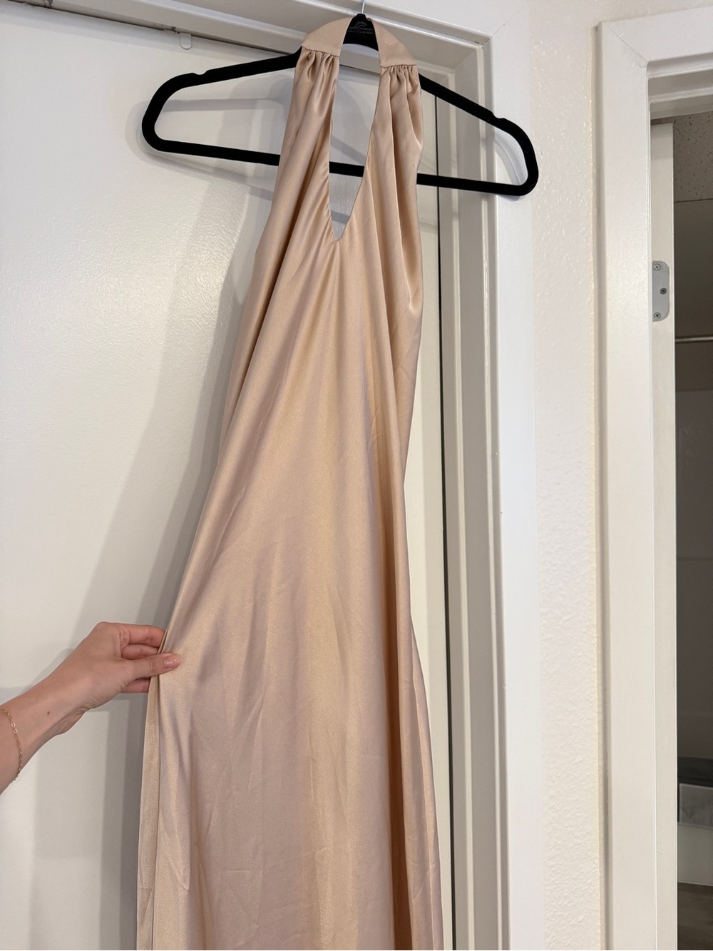 Show me your mumu Jasmine Halter Maxi Dress - Picture 3 of 6